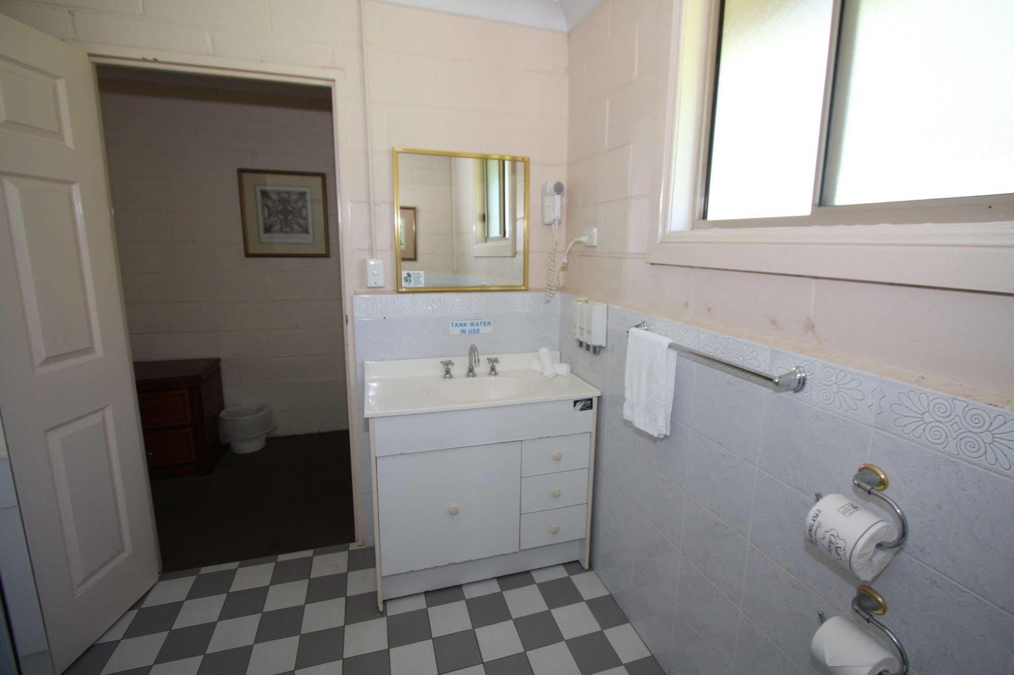 Picton Valley Motel Australia Екстериор снимка