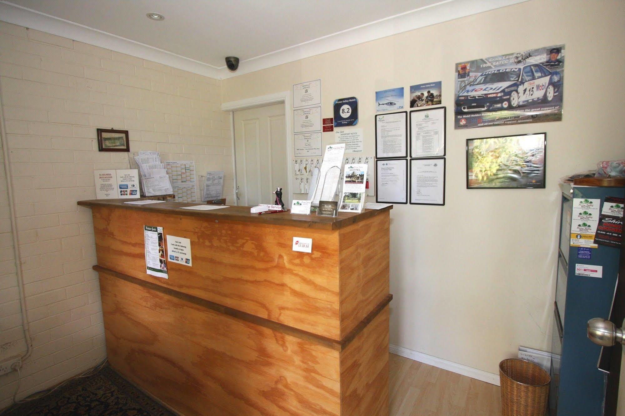 Picton Valley Motel Australia Екстериор снимка